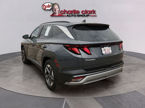 Used 2026 Hyundai Tucson SEL FWD image 3