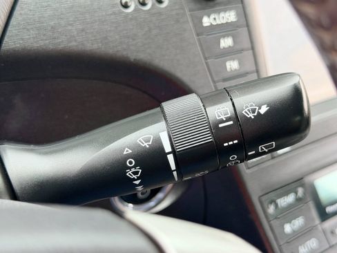 Used 2010 Toyota Prius Five w/ Advanced Technology Pkg FWD image 33