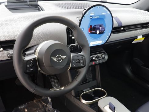 Certified 2025 MINI Cooper S image 7