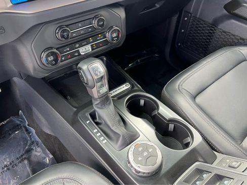 Used 2025 Ford Bronco Outer Banks AWD/4WD image 37