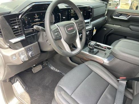 Used 2025 GMC Sierra 1500 SLT w/ SLT Premium Package image 6