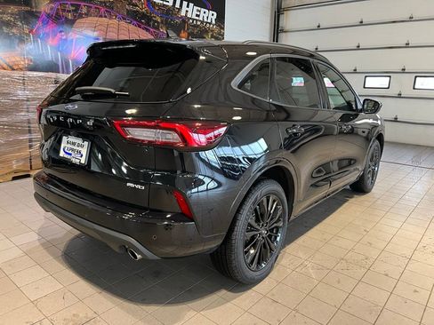 Used 2023 Ford Escape ST-Line Elite AWD/4WD image 12