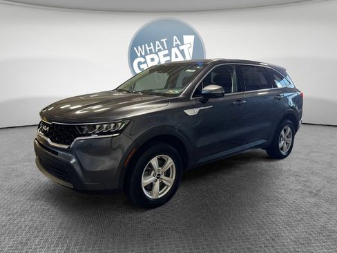 Certified 2023 Kia Sorento LX AWD/4WD image 8