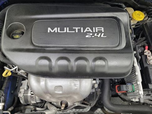 Used 2015 Chrysler 200 Limited FWD image 30