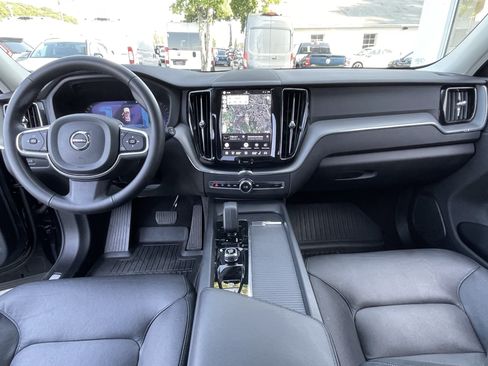 Used 2024 Volvo XC60 B5 Core w/ Climate Package AWD/4WD image 9