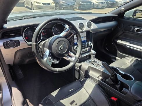 Used 2020 Ford Mustang Premium RWD image 13