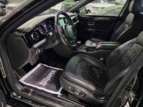 Used 2017 Bentley Mulsanne RWD image 39