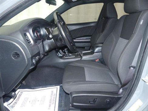 Used 2023 Dodge Charger SXT RWD image 19