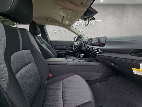 New 2026 Nissan Sentra SV FWD image 24