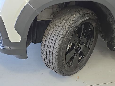 Used 2022 Honda Pilot TrailSport image 34