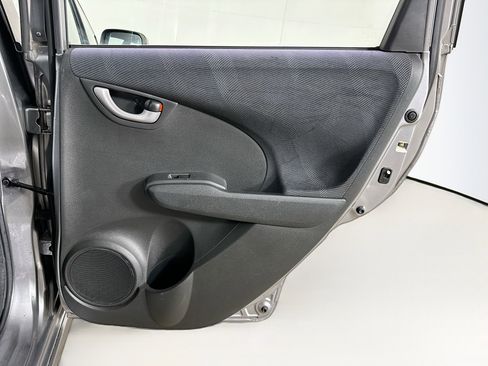 Used 2010 Honda Fit Sport image 27