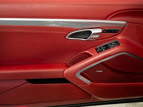 Used 2012 Porsche 911 Carrera S RWD image 6