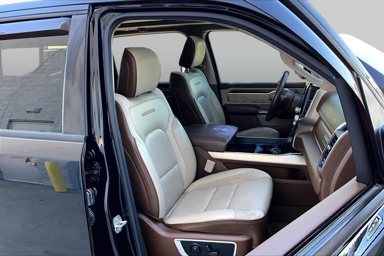 Used 2021 RAM 1500 Laramie w/ Laramie Southwest Edition RWD image 9