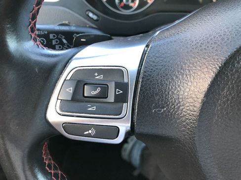 Used 2013 Volkswagen Jetta GLI Autobahn image 16