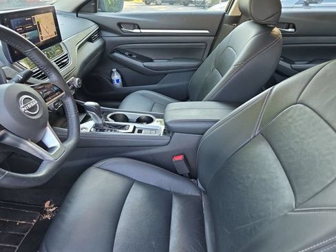 Used 2023 Nissan Altima 2.5 SL FWD image 11