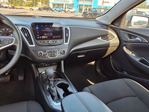 Certified 2024 Chevrolet Malibu LT image 26