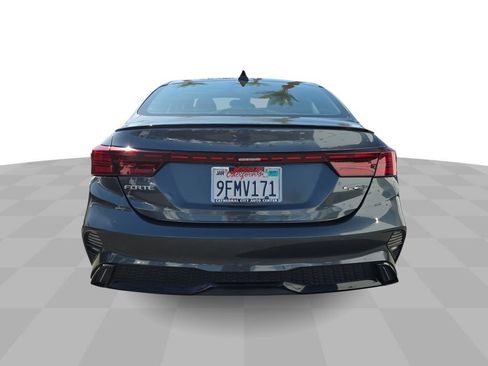 Used 2023 Kia Forte GT-Line w/ GT-Line Technology Package FWD image 7