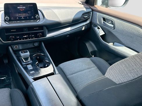 Certified 2023 Nissan Rogue SV image 21