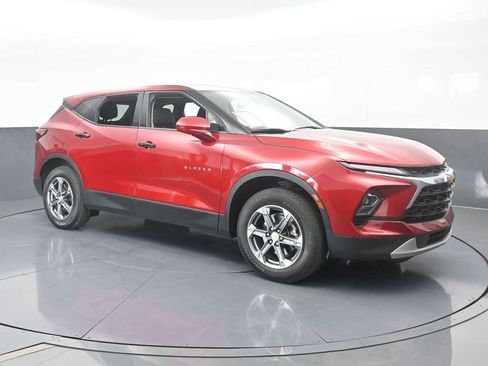 Used 2023 Chevrolet Blazer LT image 8