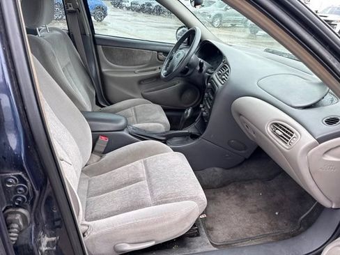 Used 2001 Oldsmobile Alero GL w/ Sun & Sound Pkg FWD image 7