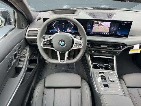 Used 2026 BMW 330i Sedan w/ M Sport Package RWD image 4