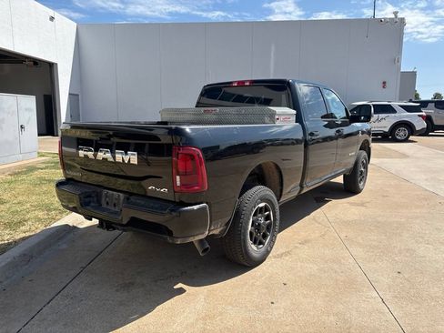 Used 2026 RAM 2500 Laramie AWD/4WD image 4