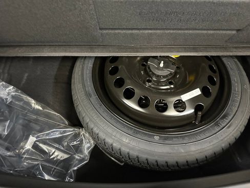 Certified 2023 Buick Encore GX Preferred w/ Cold Weather Comfort Package image 23