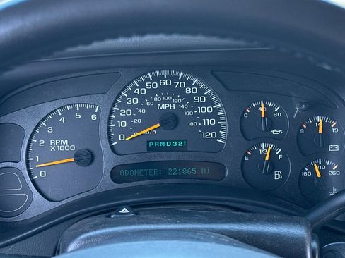 Used 2004 Chevrolet Tahoe LT w/ LT Preferred Equipment Group AWD/4WD image 22