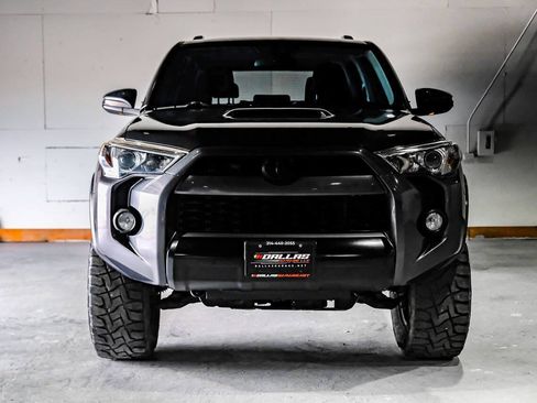 Used 2018 Toyota 4Runner TRD Off-Road Premium AWD/4WD image 6