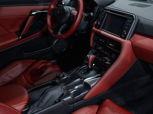 Used 2021 Nissan GT-R Premium AWD/4WD image 53