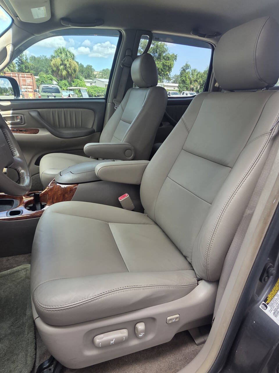 Used 2006 Toyota Tundra Limited RWD image 3