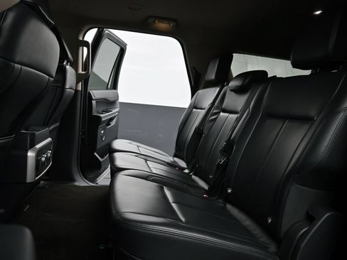 Used 2023 Ford Expedition Max XLT AWD/4WD image 12