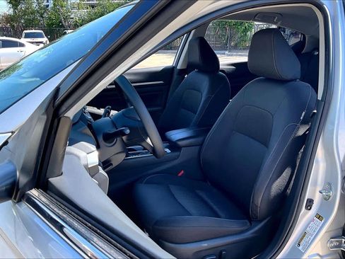Certified 2022 Nissan Altima 2.5 SV FWD image 8