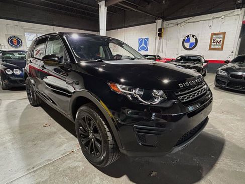 Used 2018 Land Rover Discovery Sport SE image 7