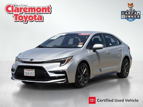 Certified 2025 Toyota Corolla SE FWD image 1