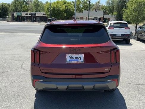 New 2025 Kia Sorento SX image 9
