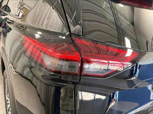 Certified 2023 Nissan Rogue SL AWD/4WD image 32