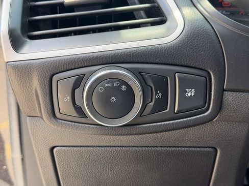 Used 2024 Ford Edge SEL AWD/4WD image 8