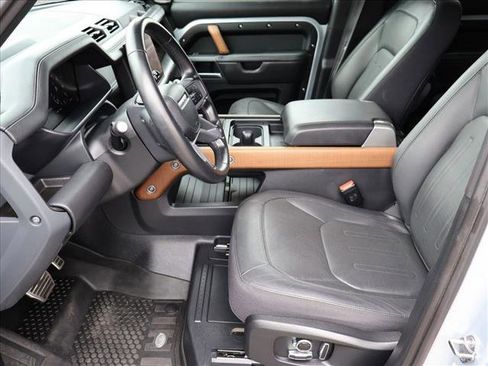 Used 2023 Land Rover Defender 130 X AWD/4WD image 24