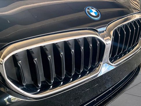 Used 2023 BMW 530e w/ Convenience Package RWD image 27