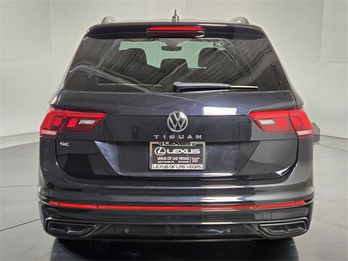 Used 2023 Volkswagen Tiguan SE R-Line image 5
