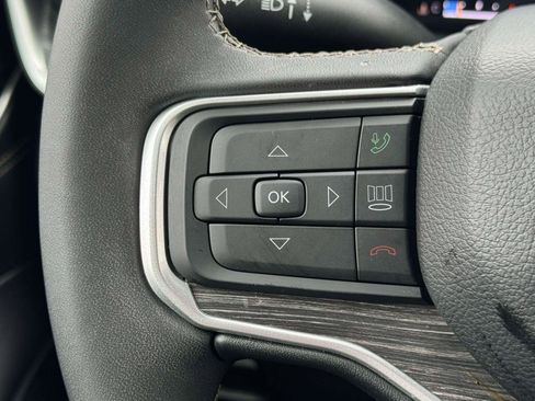 Used 2024 Jeep Wagoneer Series II w/ Flexible Seating Group image 19