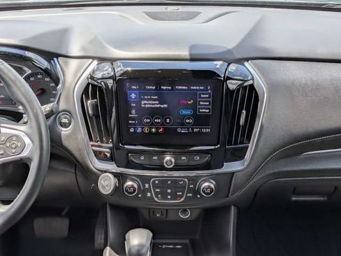 Used 2023 Chevrolet Traverse LT w/ LPO, Floor Liner Package FWD image 16