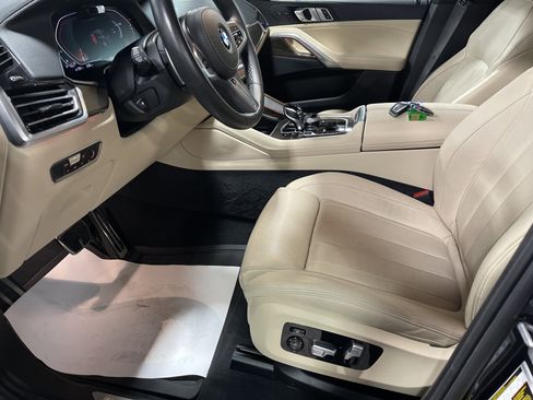 Used 2022 BMW X6 xDrive40i w/ Executive Package image 10