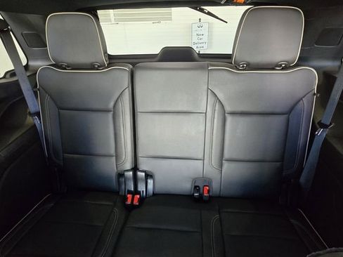 Used 2021 GMC Yukon SLT w/ SLT Premium Package RWD image 19