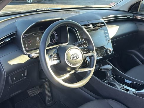 Used 2022 Hyundai Tucson SE image 23