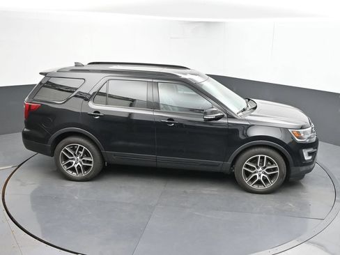 Used 2017 Ford Explorer Sport AWD/4WD image 15