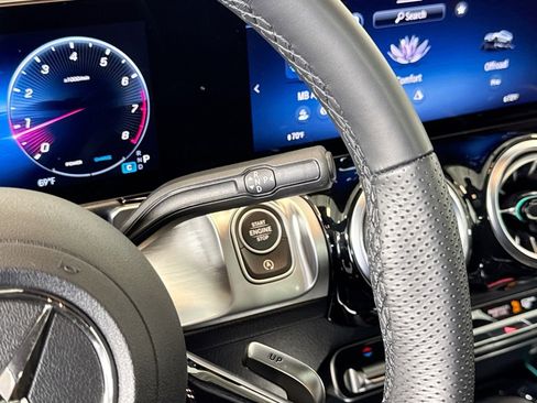 Certified 2025 Mercedes-Benz GLB 35 AMG 4MATIC image 16