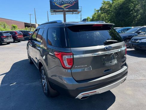 Used 2017 Ford Explorer Platinum AWD/4WD image 7