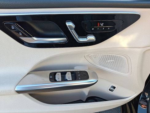 Certified 2023 Mercedes-Benz C 300 4MATIC Sedan image 12